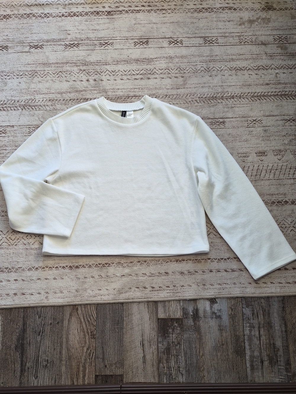 H&M Off-White Crewneck Boxy Sweater